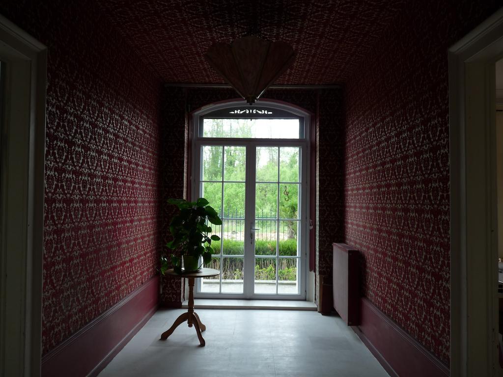 Bed and Breakfast Le Betrot Estissac Екстер'єр фото
