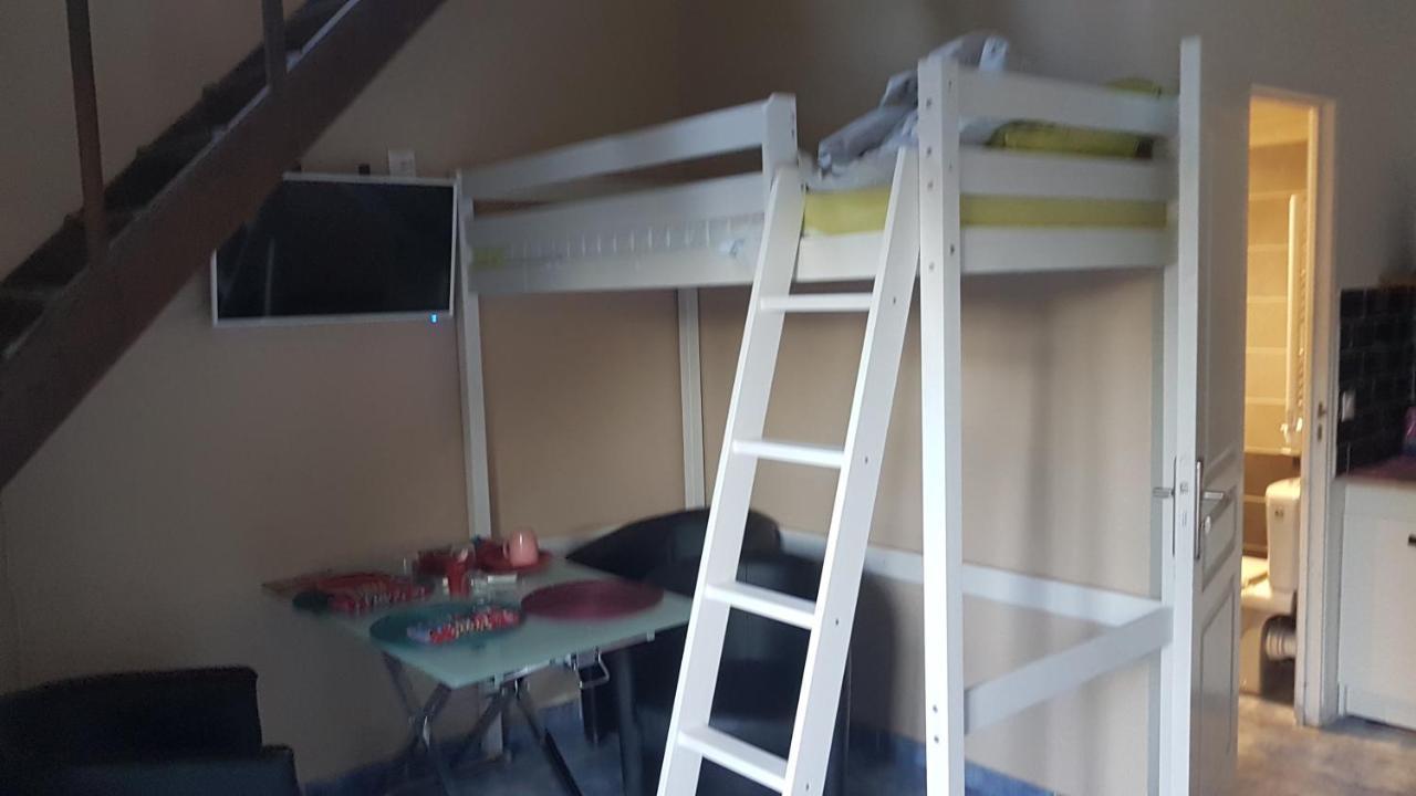 Bed and Breakfast Le Betrot Estissac Екстер'єр фото