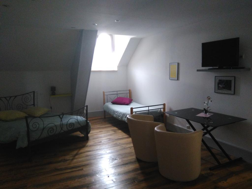 Bed and Breakfast Le Betrot Estissac Екстер'єр фото